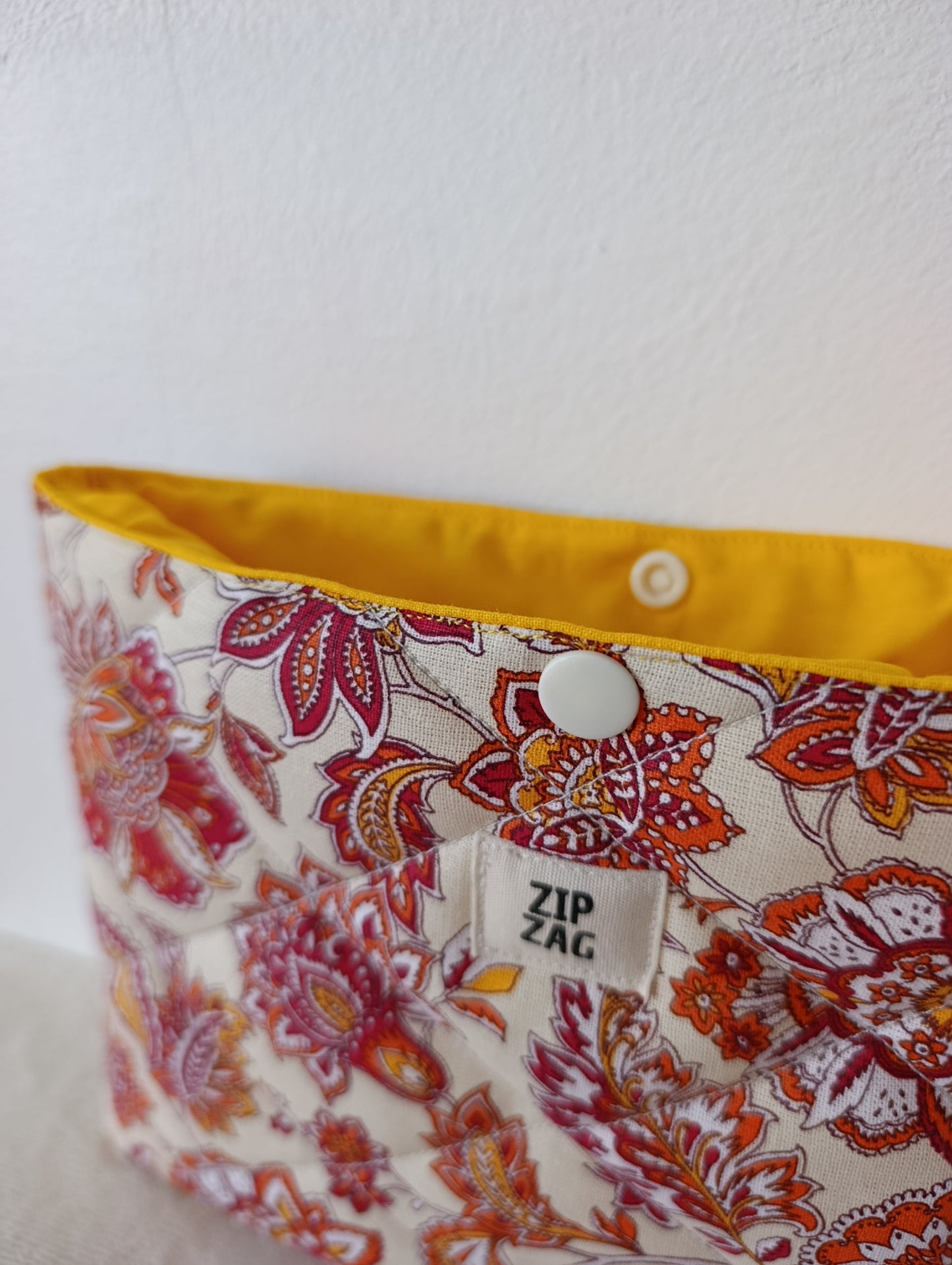 Pochette pour livre de poche matelassée
