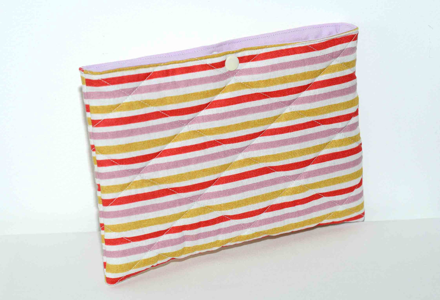 Pochette pour livre de poche matelassée