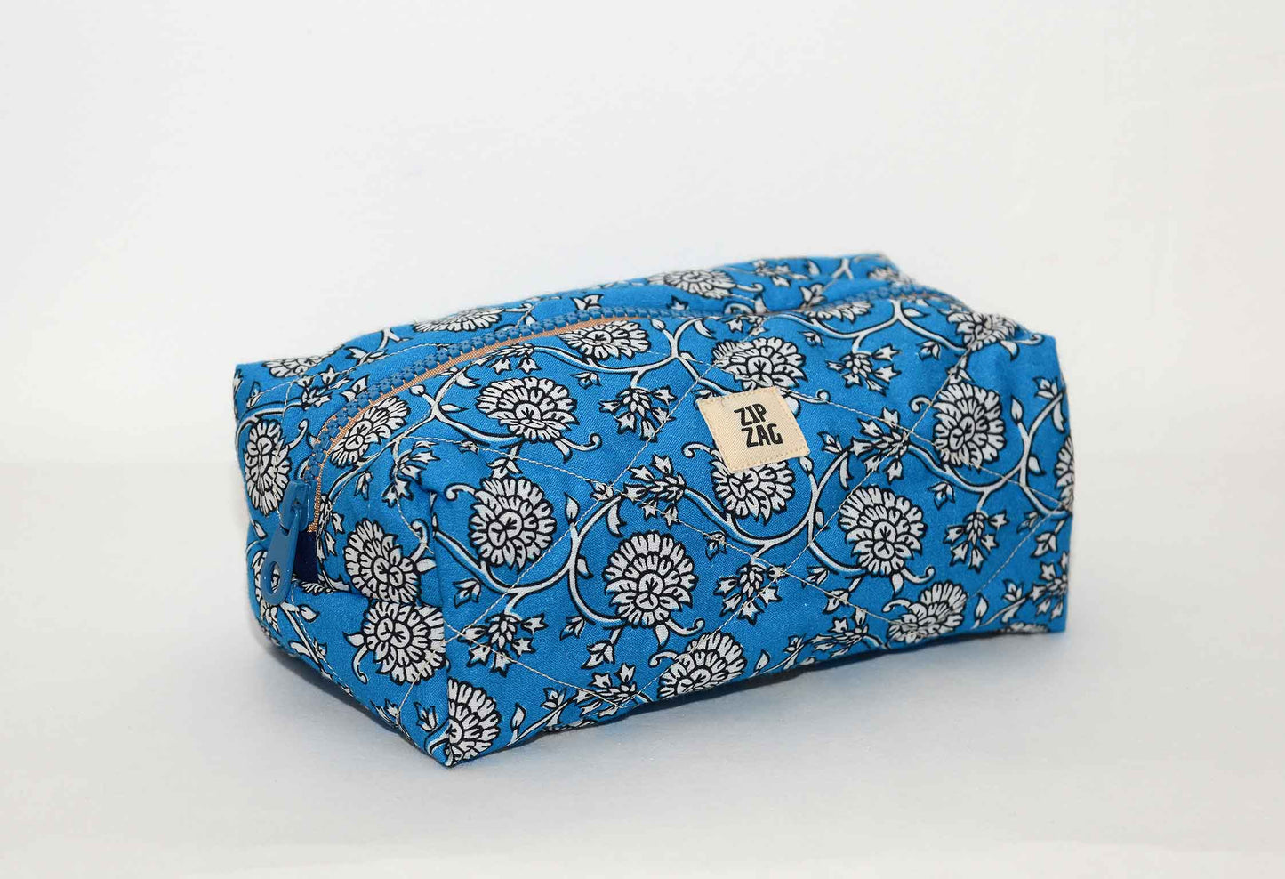 Trousse de toilette matelassée