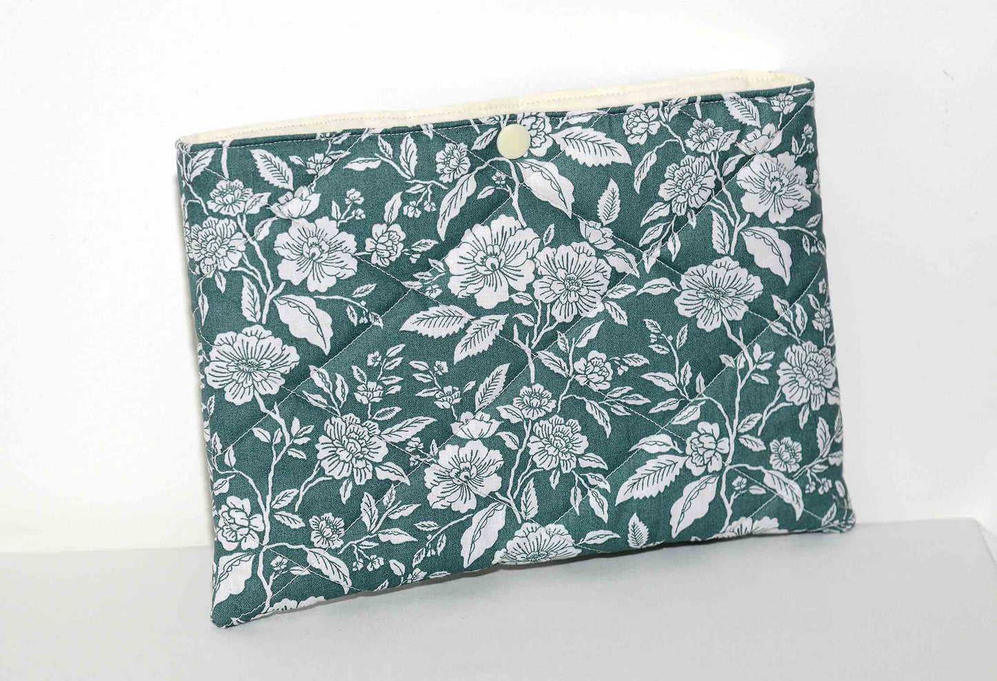 Pochette pour livre de poche matelassée