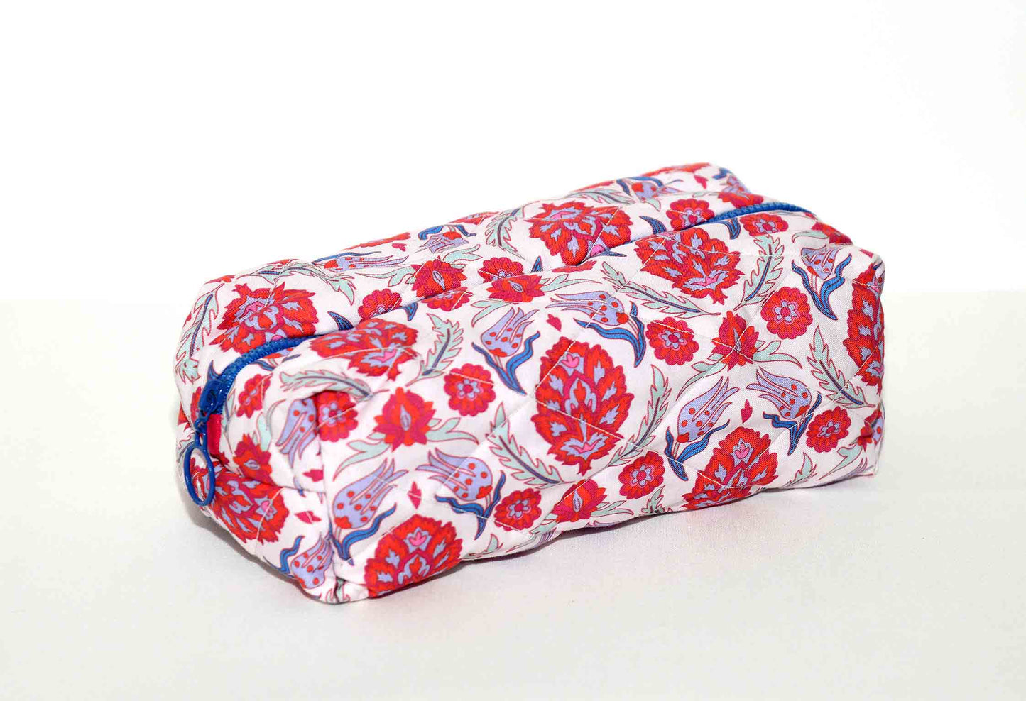 Trousse de toilette matelassée