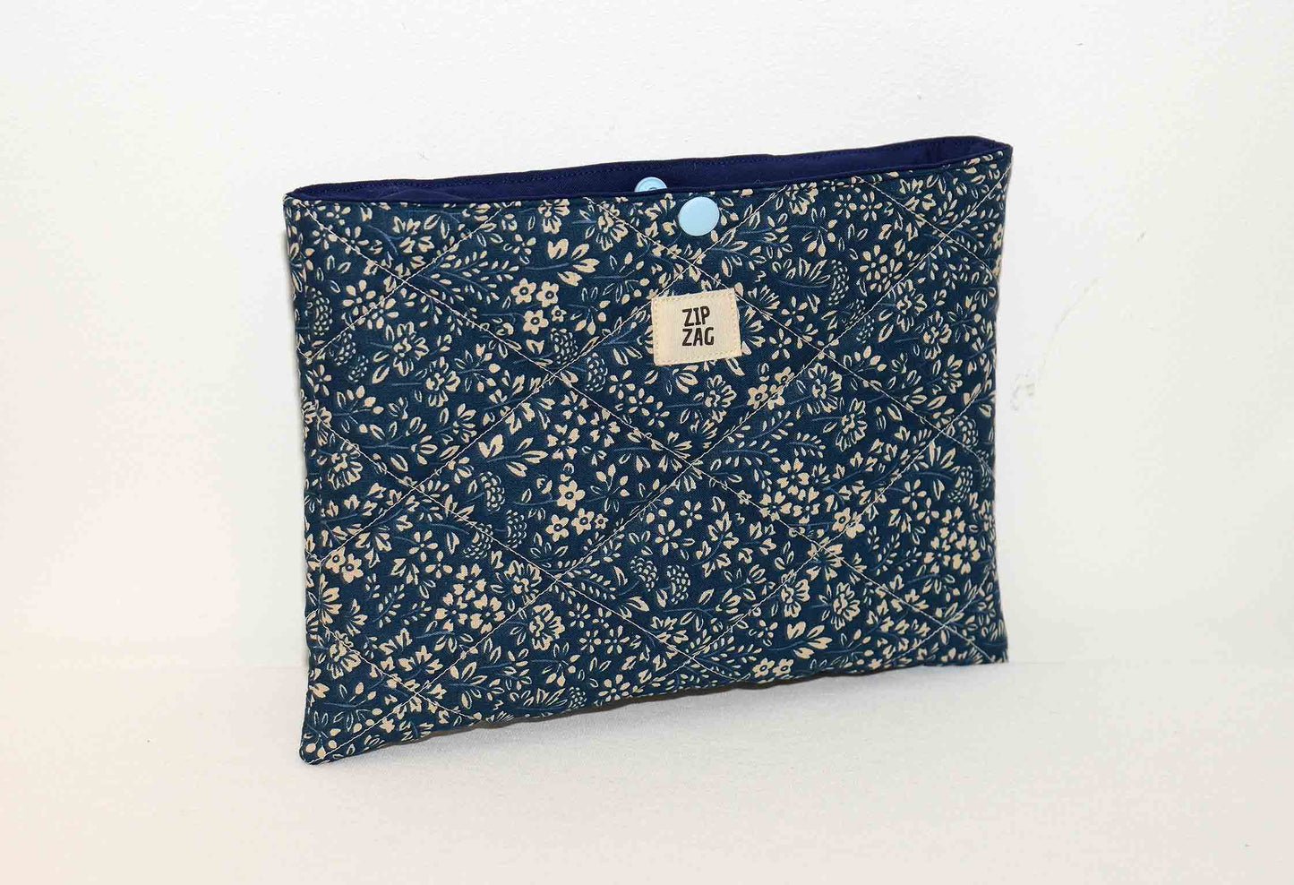 Pochette pour livre de poche matelassée