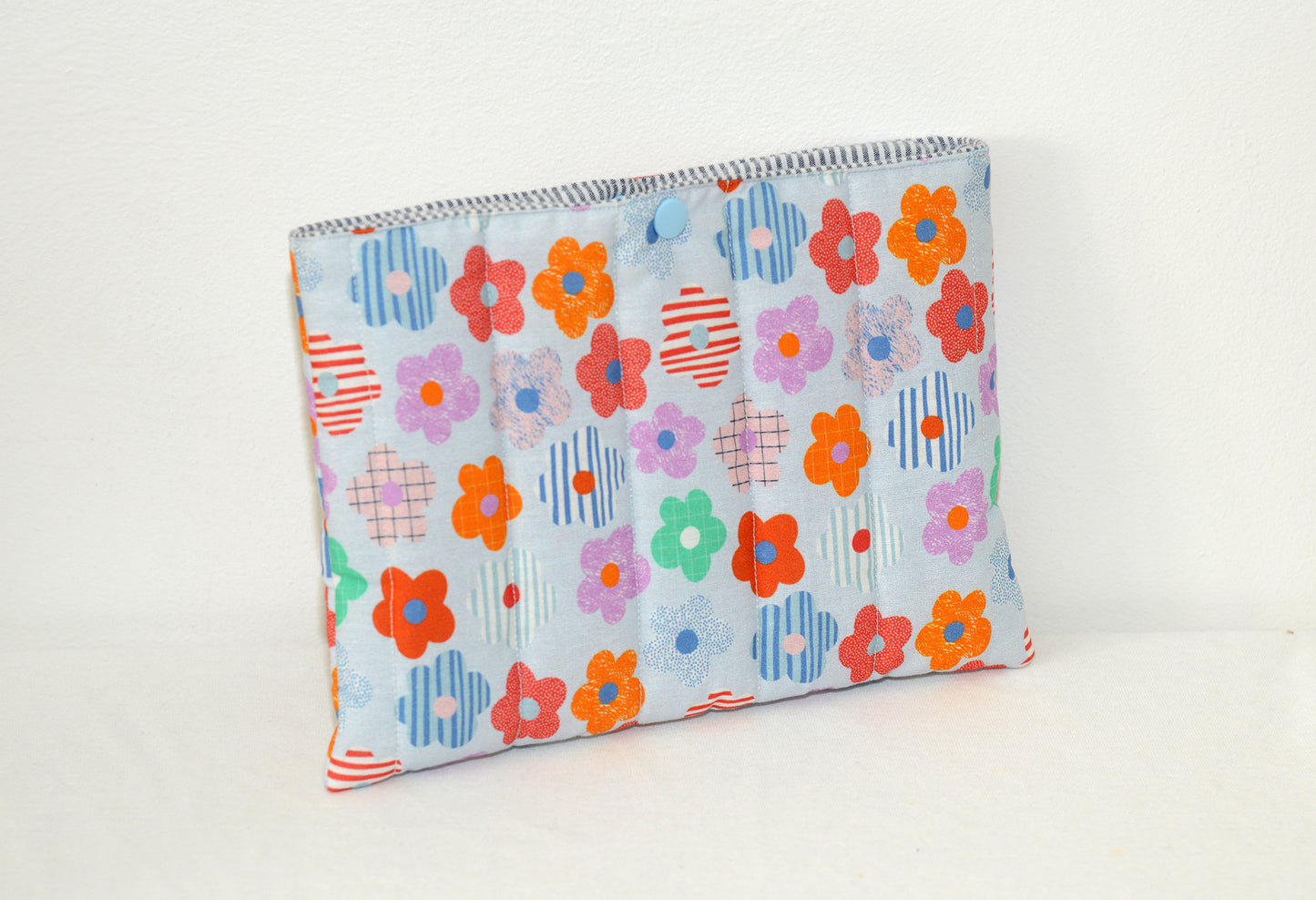 Pochette pour livre de poche matelassée