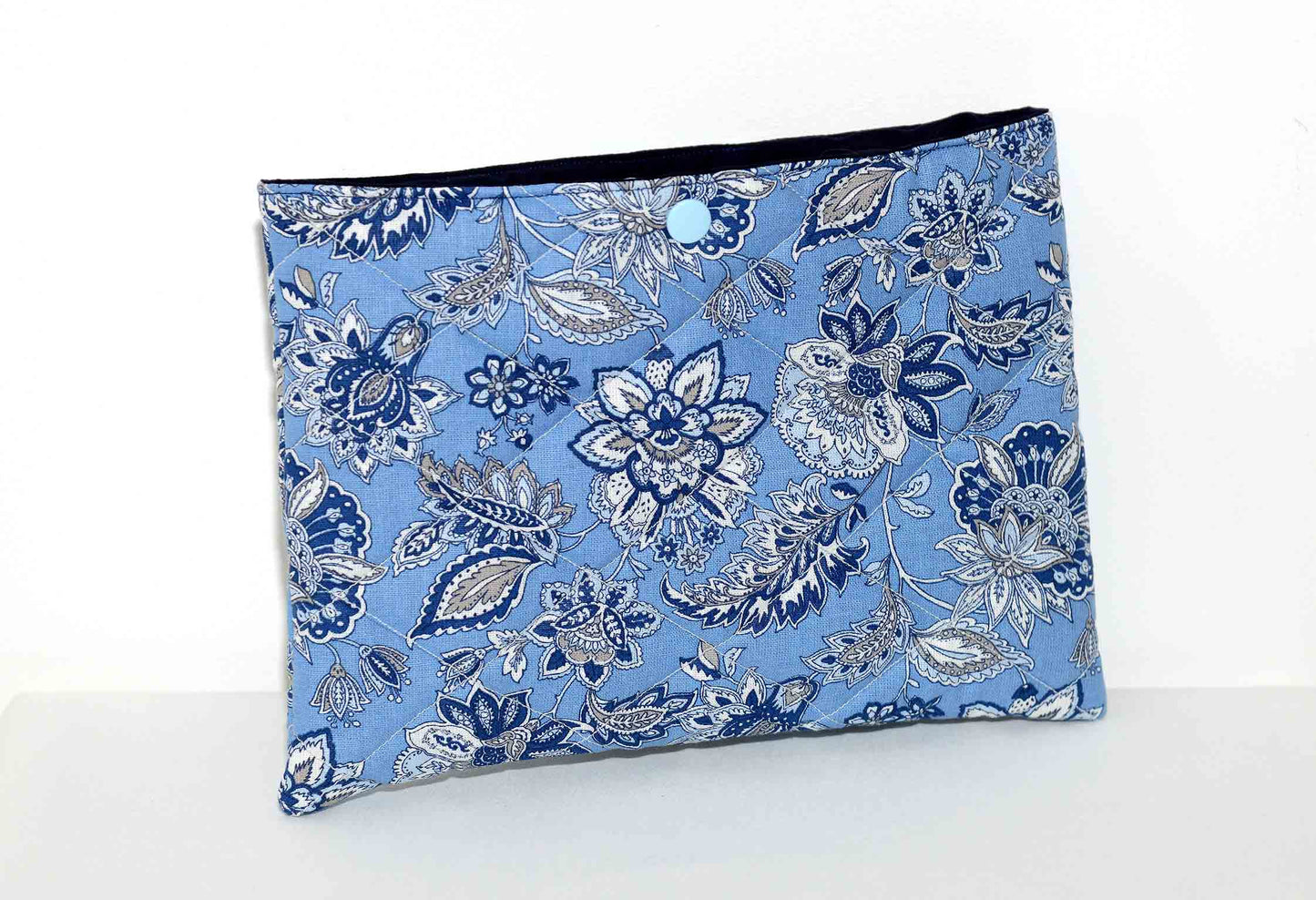 Pochette pour livre de poche matelassée